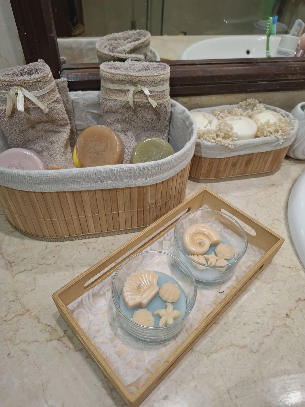 Petite bougie décorative en forme de fleur